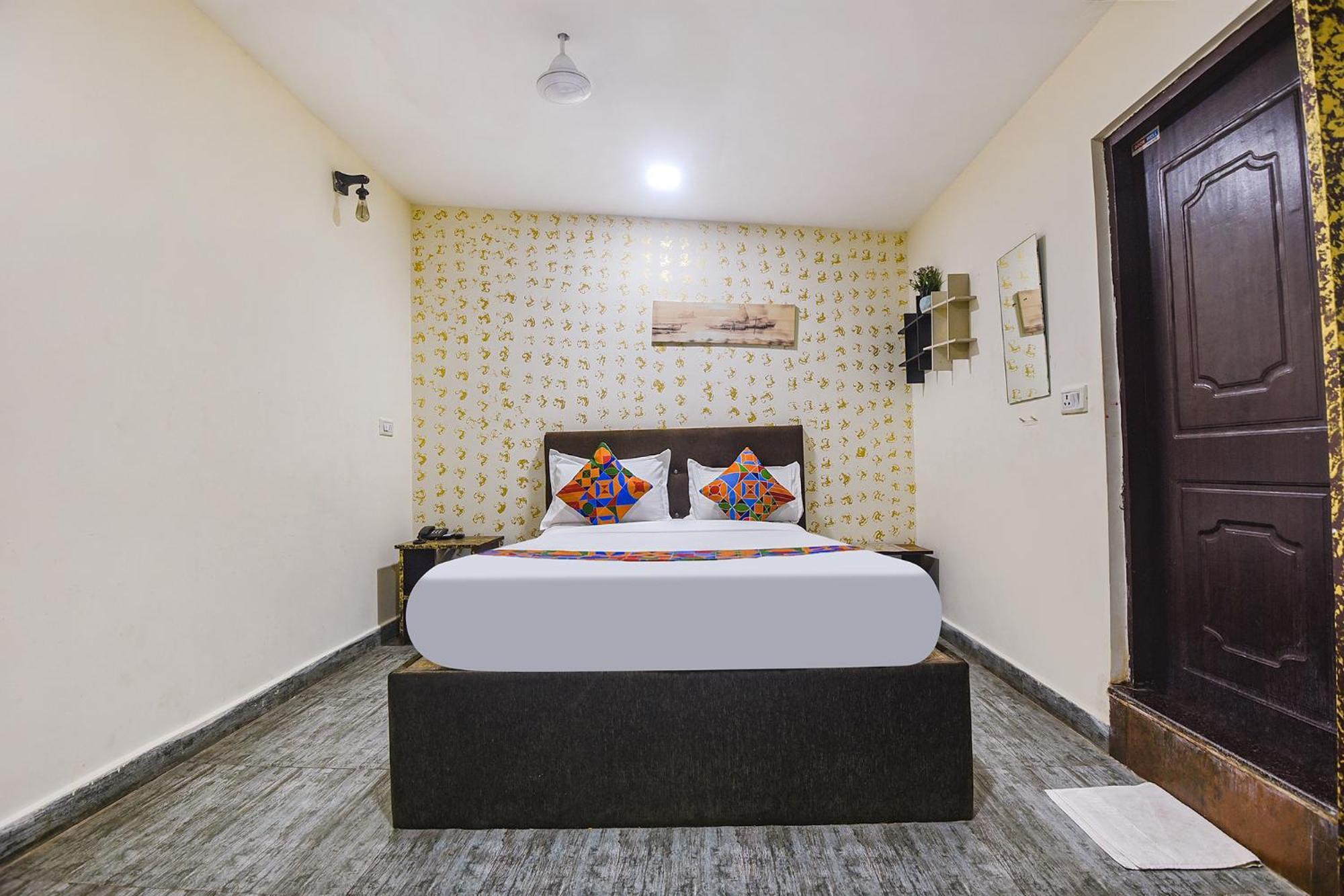 Fabhotel Rj 18 Beach Resort - Nr Baga Beach Ngoại thất bức ảnh