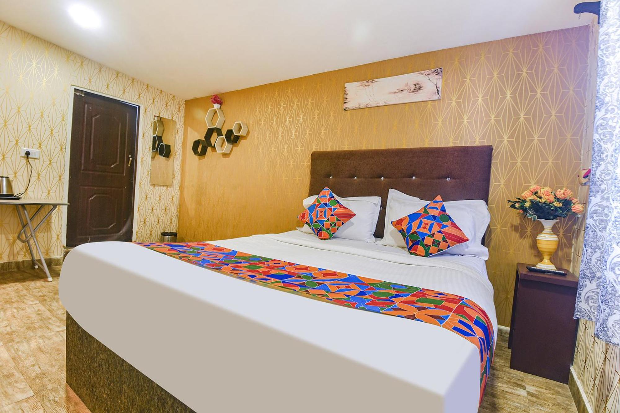 Fabhotel Rj 18 Beach Resort - Nr Baga Beach Ngoại thất bức ảnh