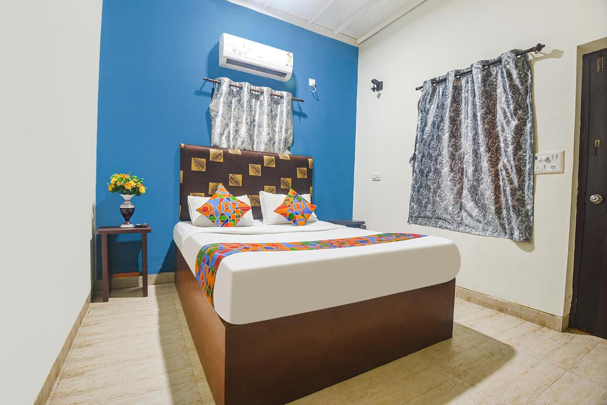 Fabhotel Rj 18 Beach Resort - Nr Baga Beach Ngoại thất bức ảnh