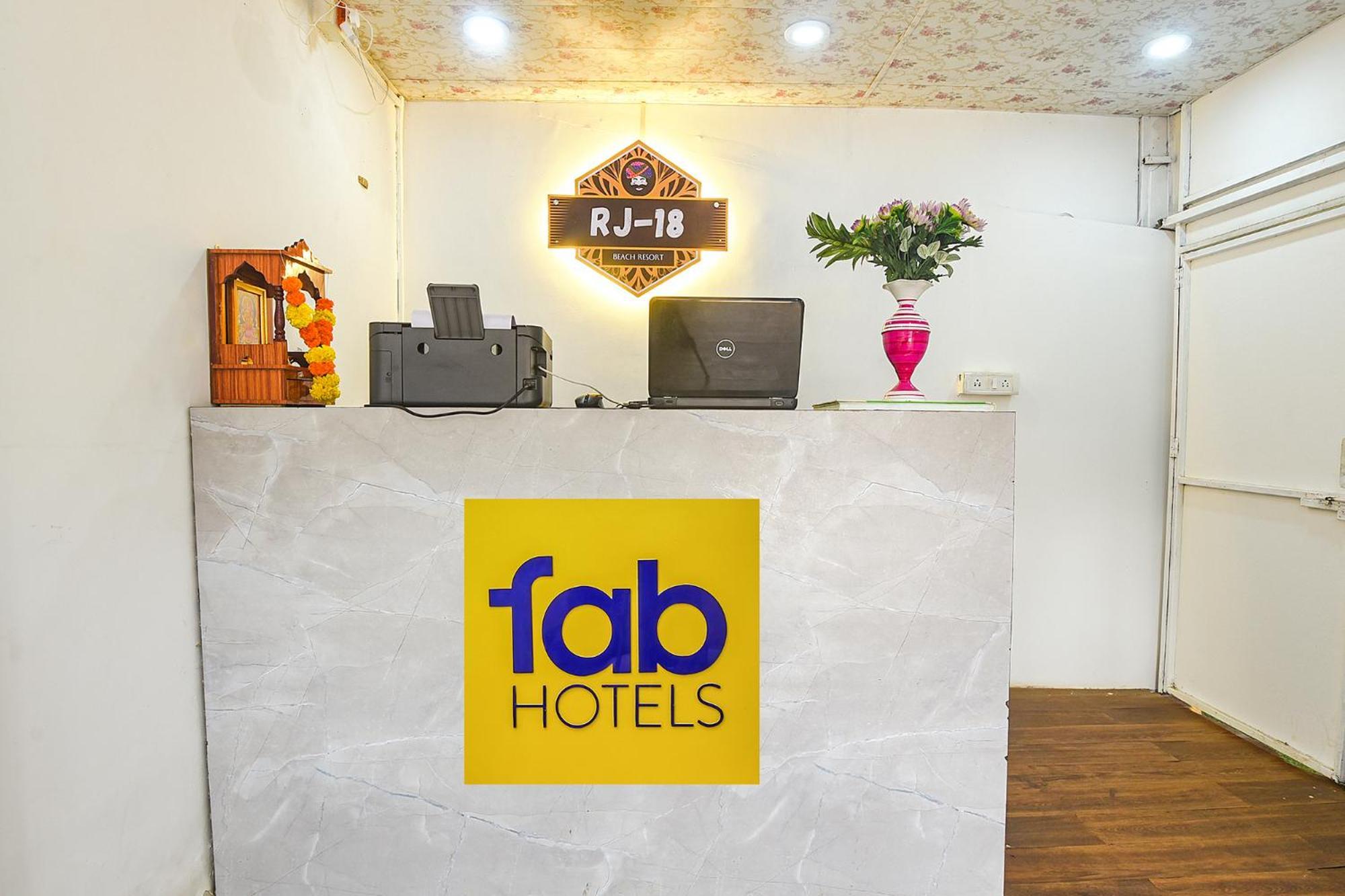 Fabhotel Rj 18 Beach Resort - Nr Baga Beach Ngoại thất bức ảnh