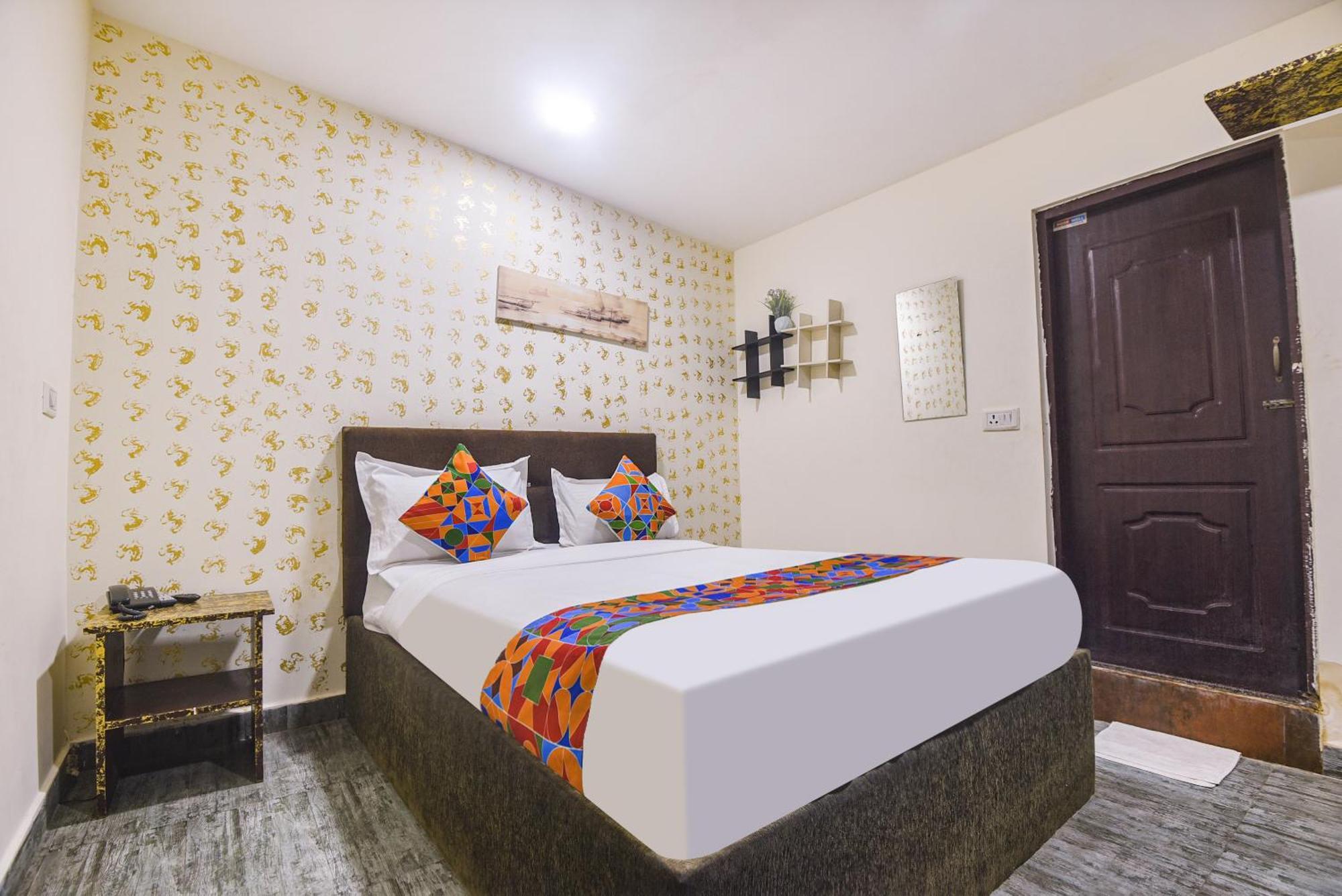 Fabhotel Rj 18 Beach Resort - Nr Baga Beach Ngoại thất bức ảnh
